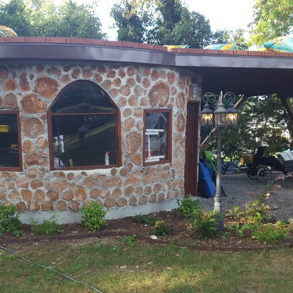 cordwood and green roof